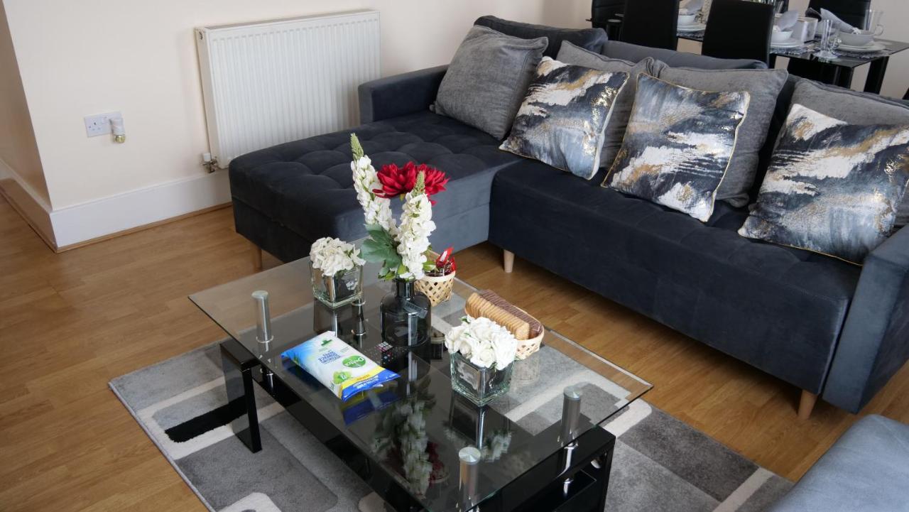Keniji Luxury 2 Bed Apartamento Milton Keynes
